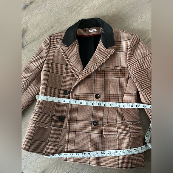 MIU MIU Red Black White Houndstooth Cropped Blazer with Leather Collar - Picture 2 of 8